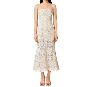 Elliatt Cream Lace Midi Dress